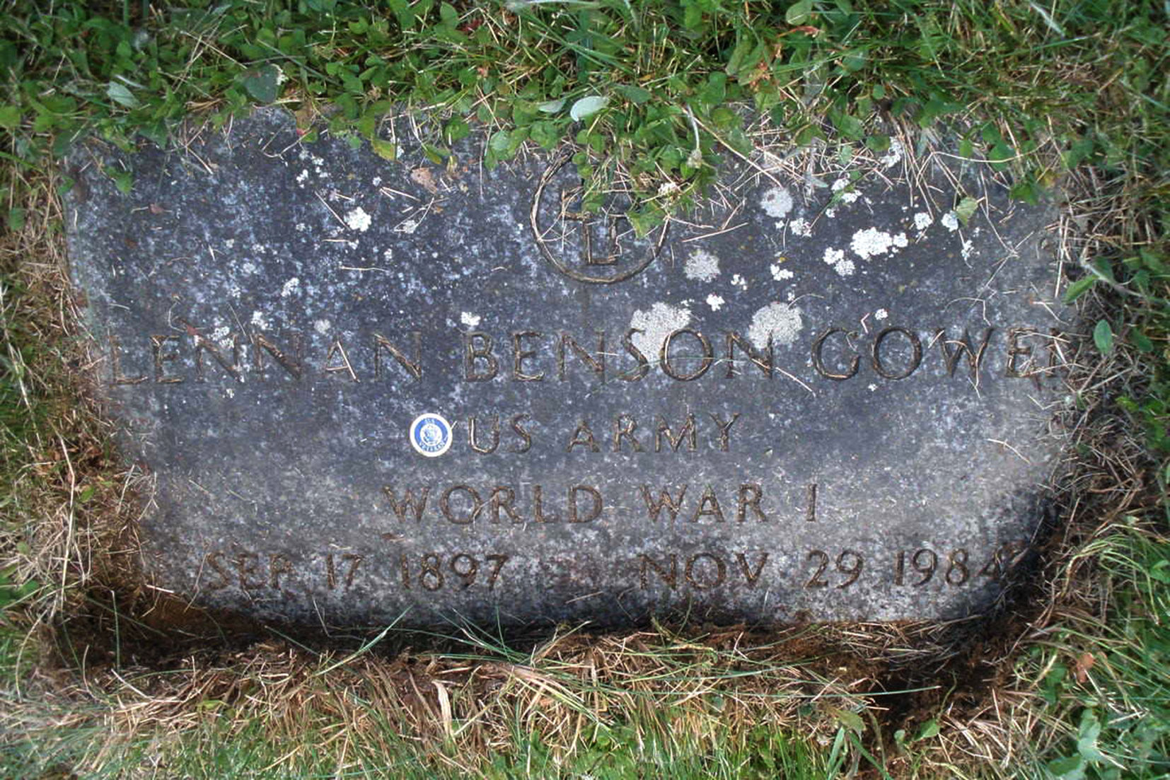 Photo of headstones/Lennan Benson Gowen 1897-1984 hdstn Roger cem Troy Maine